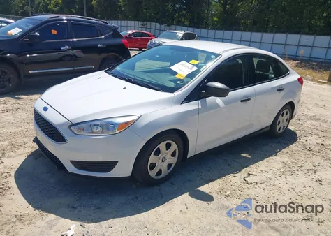 2015 Ford Focus S from USA, damaged, VIN 1FADP3E26FL311230